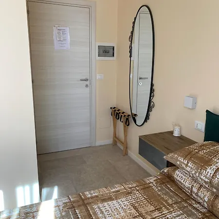 ベッド・アンド・ブレックファスト Mercadante バーリ